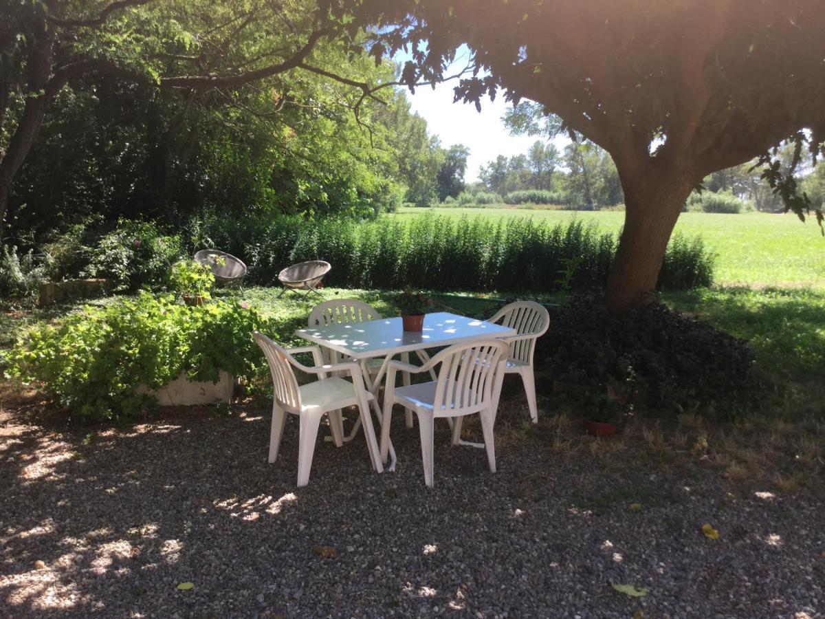 Appartement Dans Un Mas Provencal Istres Luaran gambar